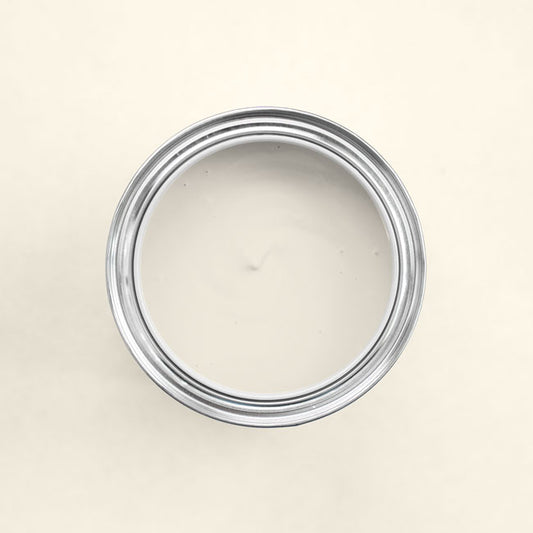 Farbton Champagne in einer geöffneten Dose von oben