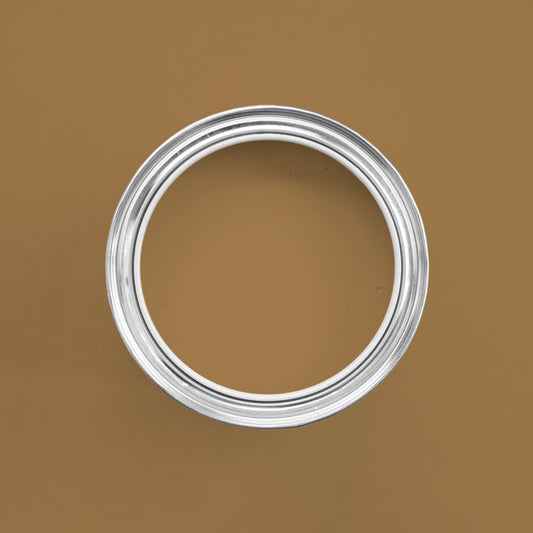 Farbton Nairobi in einer geöffneten Dose von oben