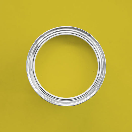 Farbton Nice Pistacchio in einer geöffneten Dose von oben