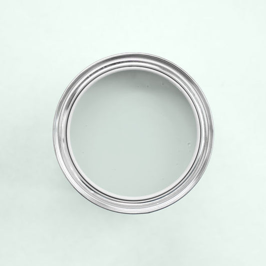 Farbton Pastel Blue in einer geöffneten Dose von oben