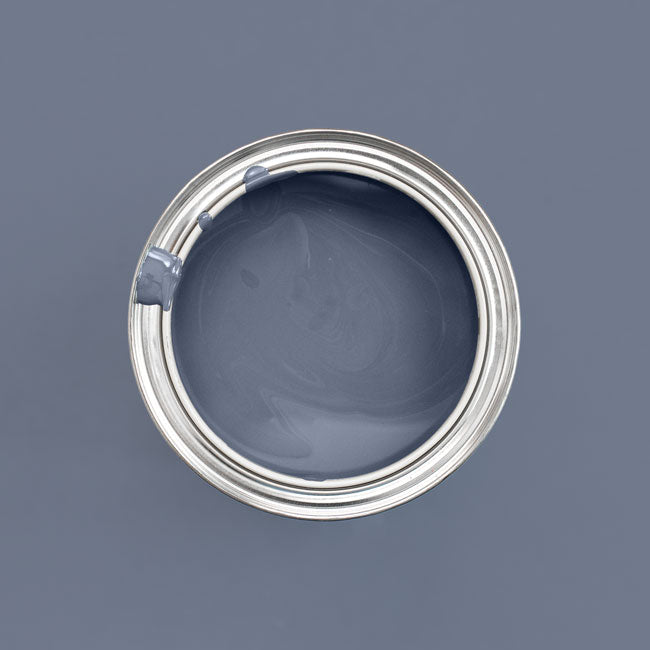 Farbton Vesper Blue in Dose von oben fotografiert