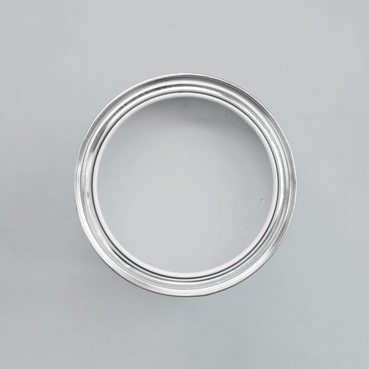 Farbton Whisper in Dose von oben fotografiert