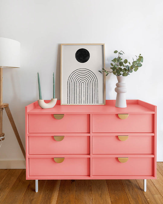 Kommode im Farbton Flamingo
