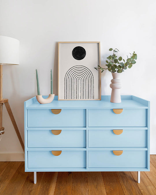 Kommode im Farbton Ice Blue
