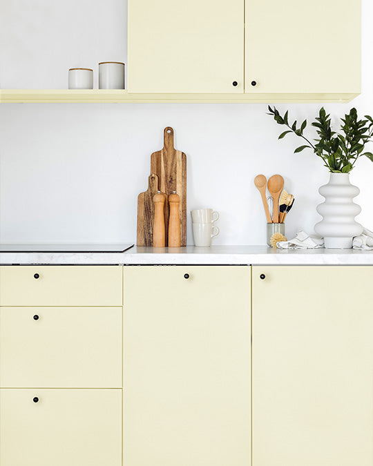 Küche im hellen Elfenbein-Farbton Ivory