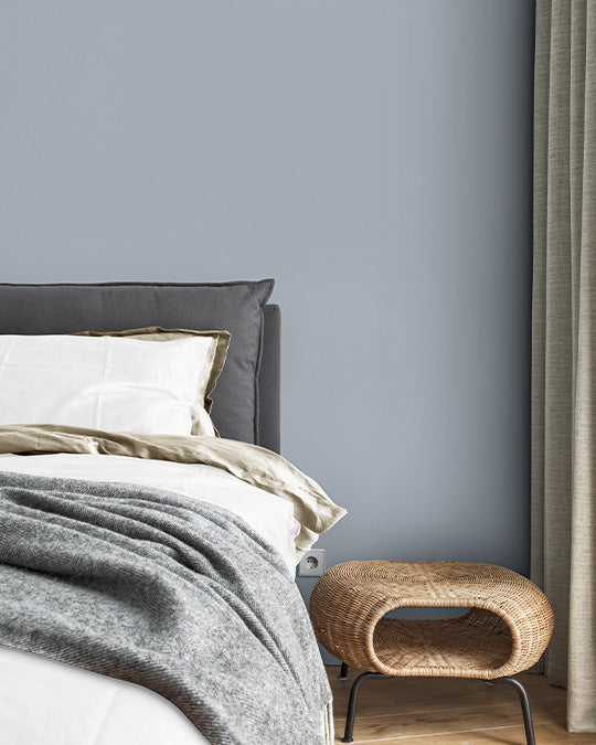 Schlafzimmer im mittleren, bläulichen Grauton Metropolis