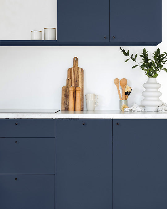 Küche im dunklen Marineblau Navy Blue