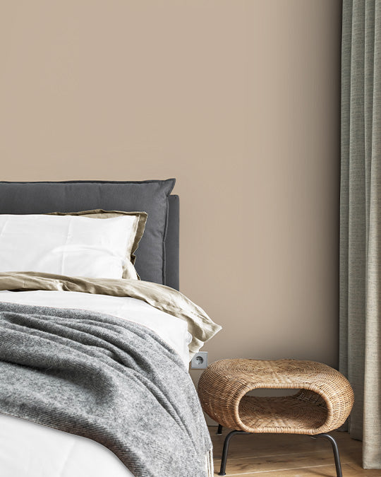 Schlafzimmer im hellen Ocker-Braun Peanut