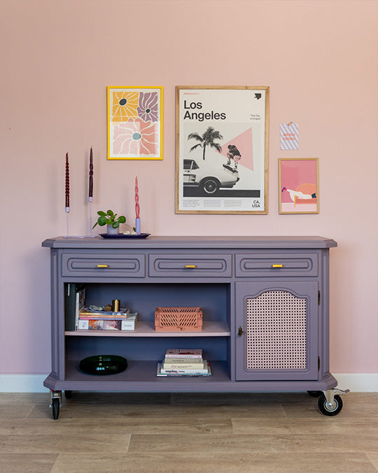 Coffee-Station im dunklen Grau-Violett Plum