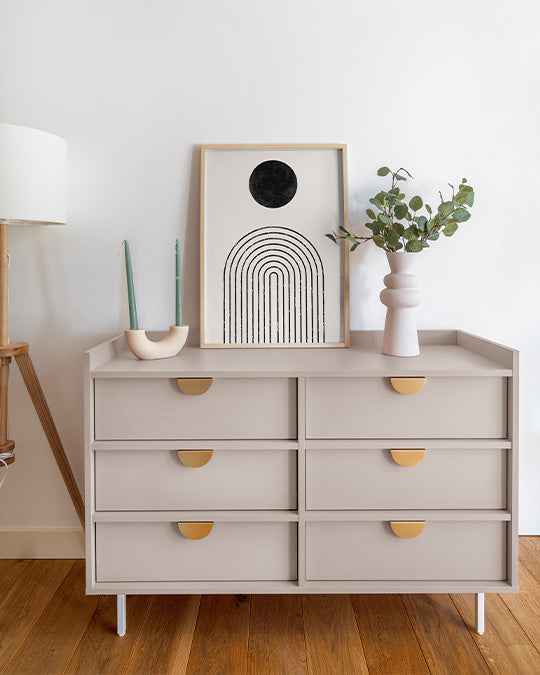 Kommode im hellen Grau-Beige Sandstone