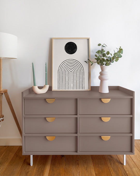 Kommode im mittleren Braun-Grau Shades