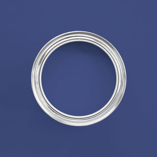 Farbton Blue Velvet aus der Nubilli Edition in einer geöffneten Dose von oben