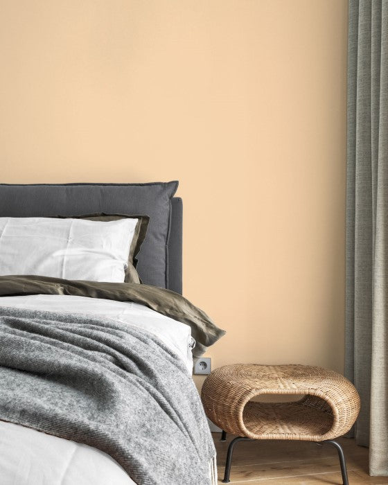 Schlafzimmer im hellen, gelblichen Lachs-Farbton Salmon Spring